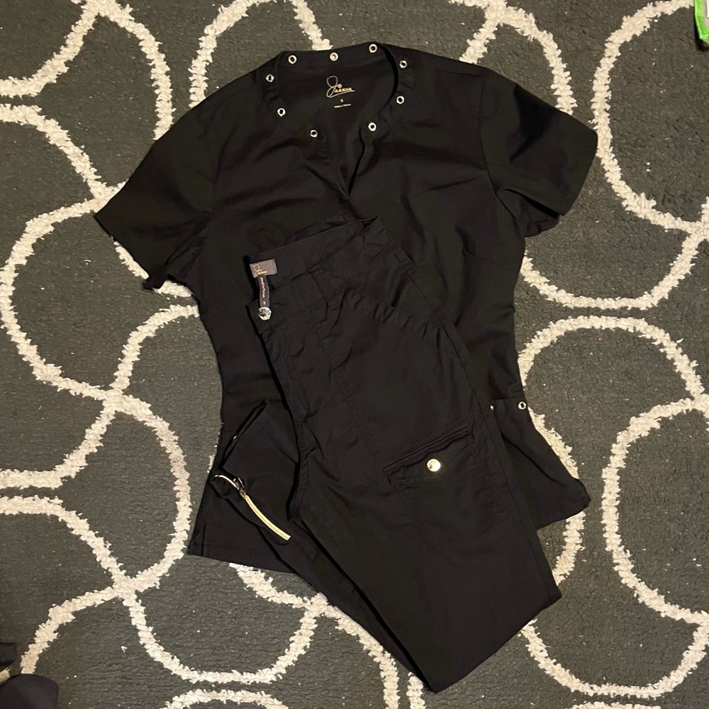Jaanuu Black Scrub Set